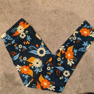 🌟 LuLaRoe, Tall & Curvy Leggings - Floral